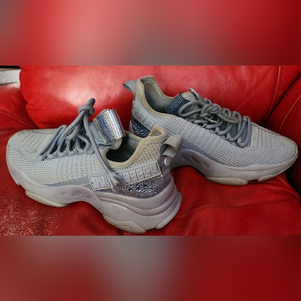 Steve Madden Maxima Sneaker Baby Blue Multi Lace Up Rhinestone Size 8m CHARITY